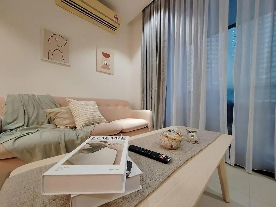 Mont Kiara Main Street Walking Distance Sunway 163 2Bedroom Balcony 2-4 Pax Kuala Lumpur